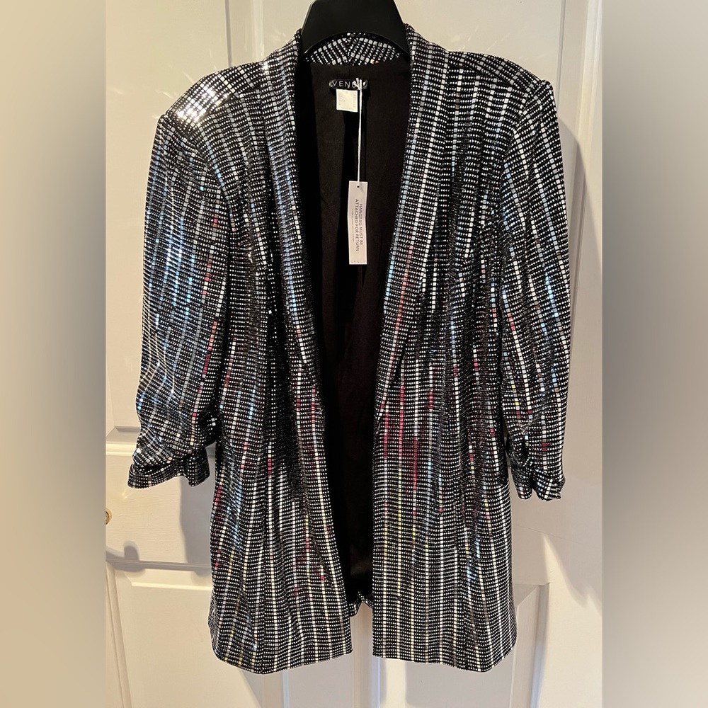 NWT Women’s silver sequin 3/4 sleeve blazer